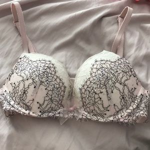 Victoria’s Secret 32B Dream Angels Push Up
